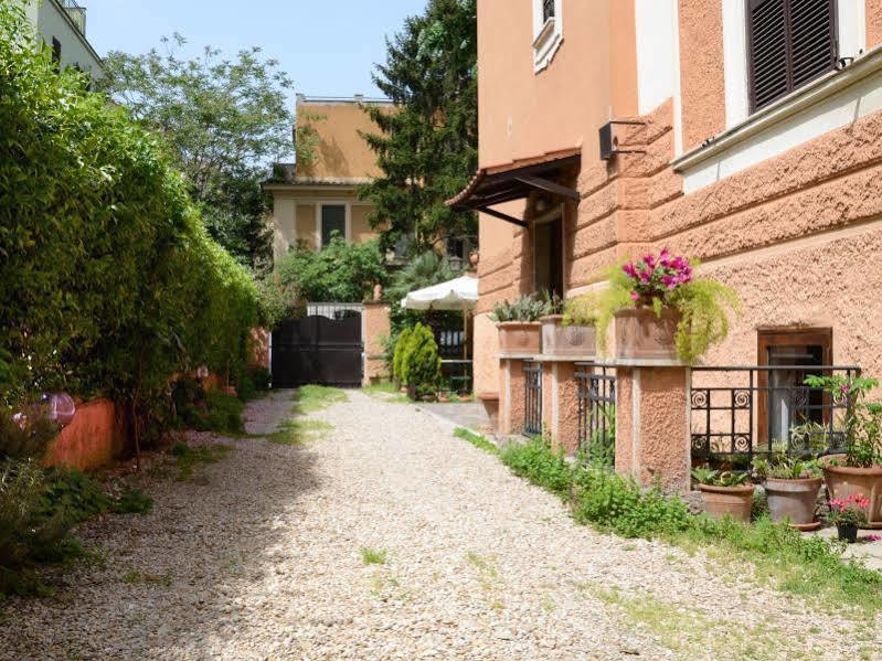 A Vinicius Et Mita Bed and Breakfast Rome Buitenkant foto