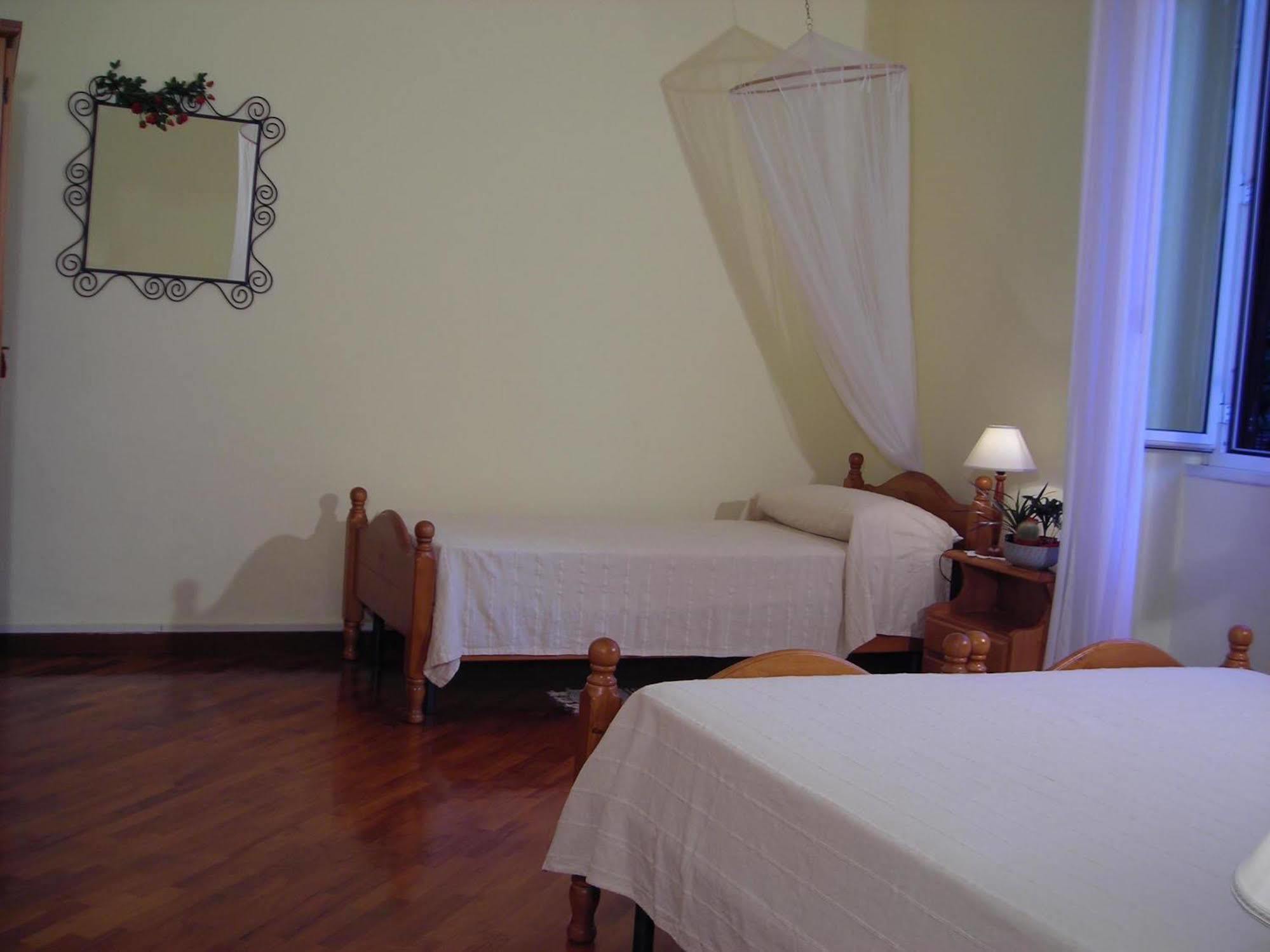 A Vinicius Et Mita Bed and Breakfast Rome Buitenkant foto